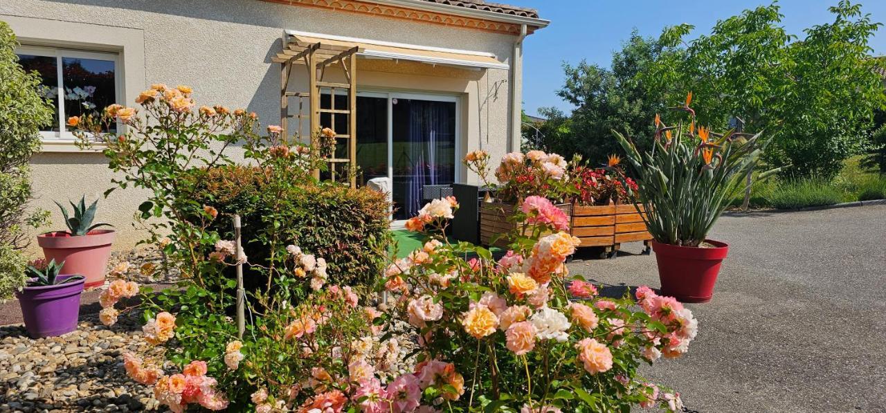 Bed and Breakfast La Chenaie Sainte-Marthe  Экстерьер фото